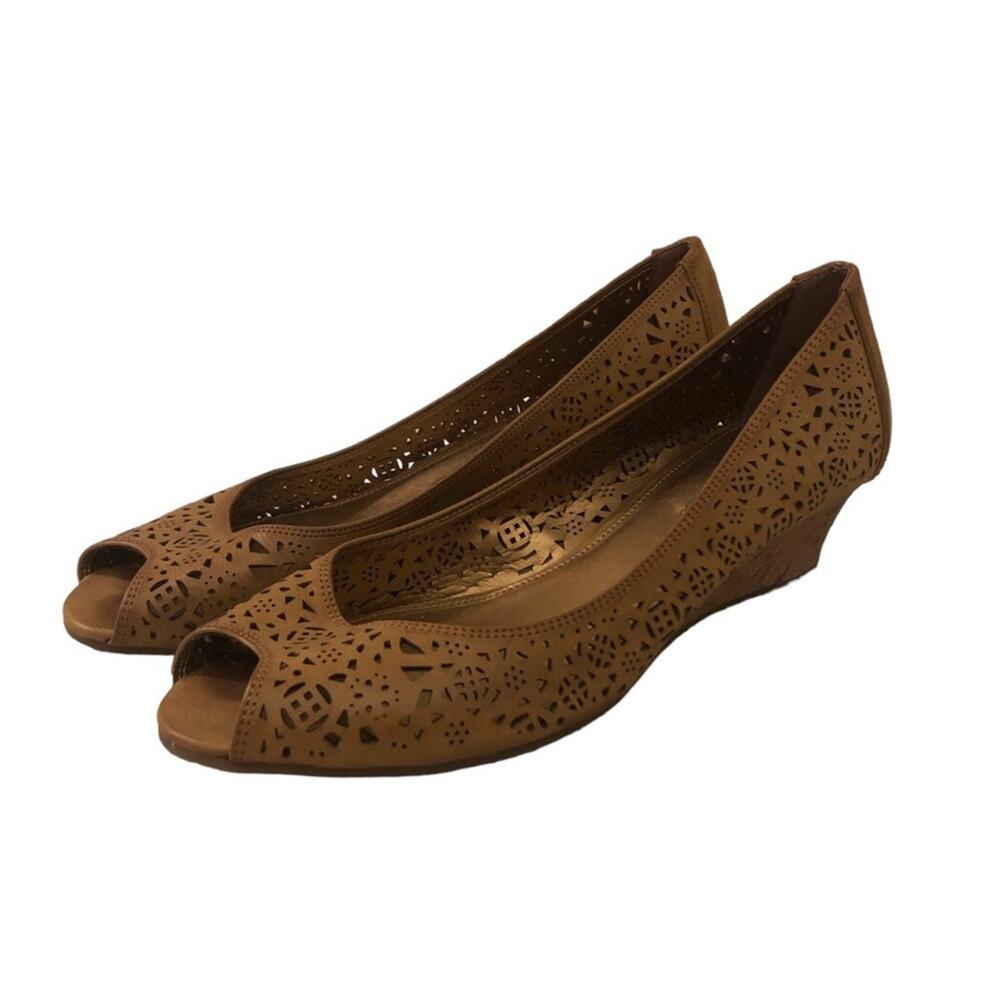 Women's Tan Laser-Cut Peep Toe Wedge Heels